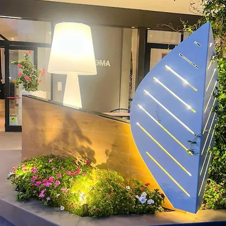 Roma Hotel 3*